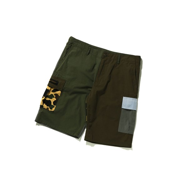 Men's A BATHING APE Crazy Pattern 6 Pocket Wide Fit Shorts Caise | RIT963041